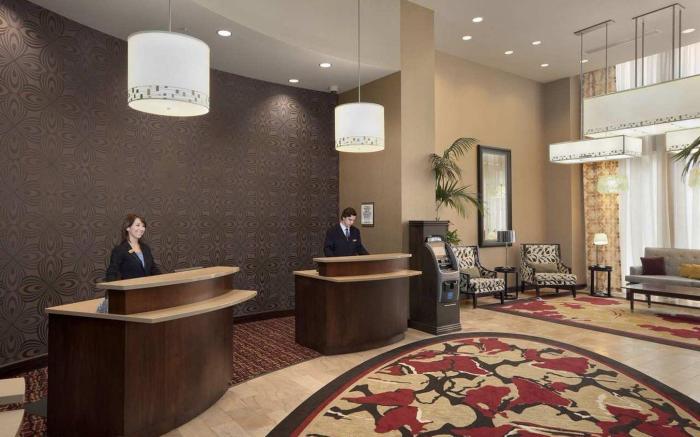 Embassy Suites St. Louis Downtown Hotel