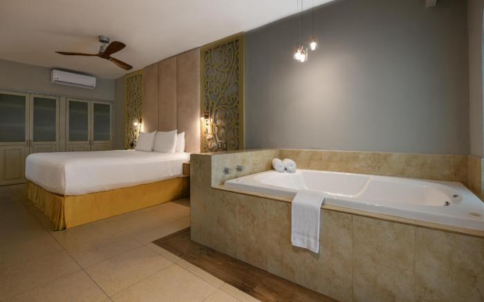 El Dorado Royale - Catamarán, Cenote & More Inclusive
