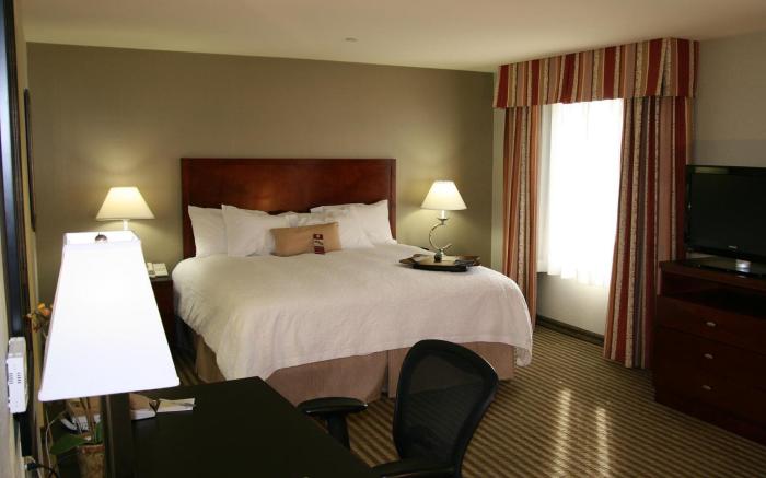 Hampton Inn Visalia