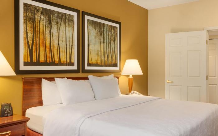 Homewood Suites by Hilton Kansas City Overland Park