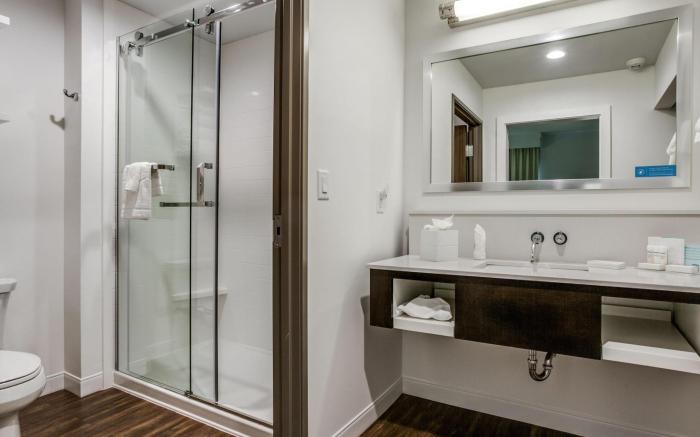 Hampton Inn & Suites Dallas - Central Expy North Park Area