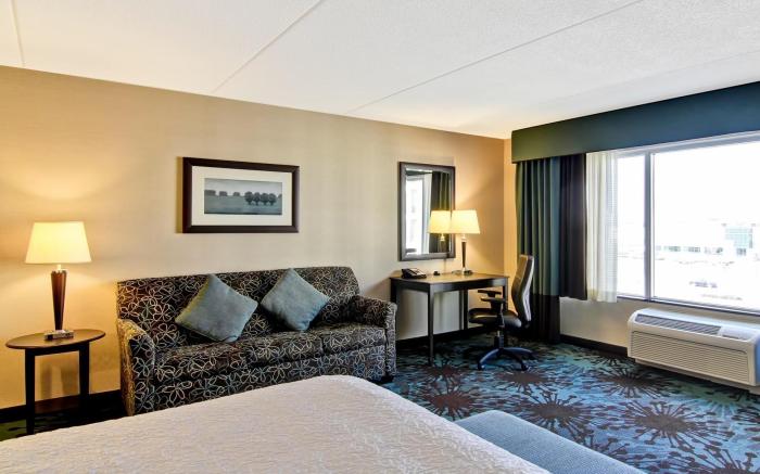 Hampton Inn Toronto Airport Corp Center Ontario