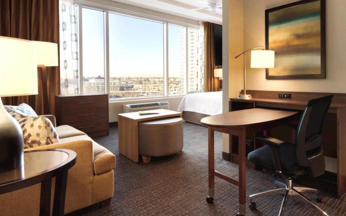 Homewood Suites by Hilton Calgary Downtown