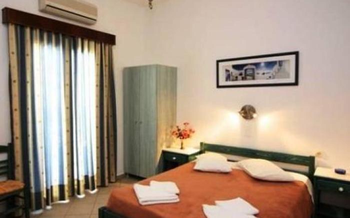 Anna Platanou Hotel