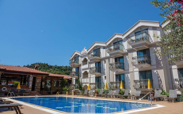Magic Tulip Beach Hotel