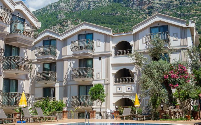 Magic Tulip Beach Hotel