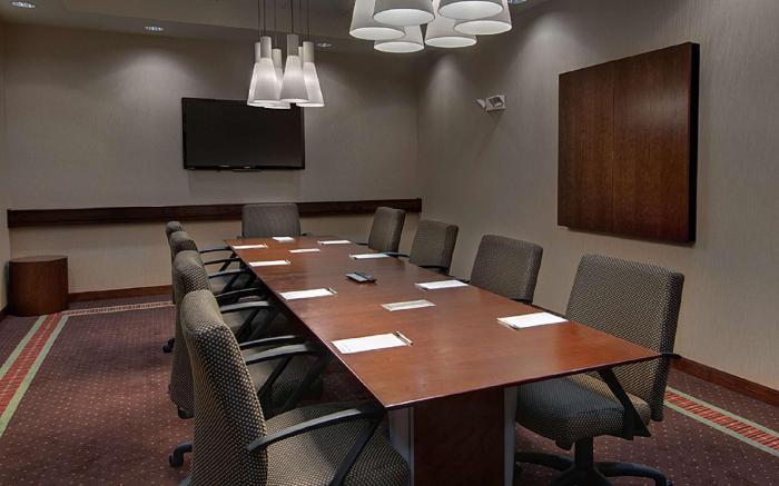 Hampton Inn and Suites Salem