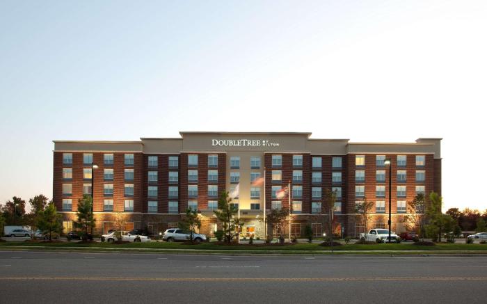 DoubleTree by Hilton Raleigh Cary