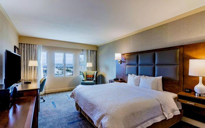 Hampton Inn Savannah Historic District
