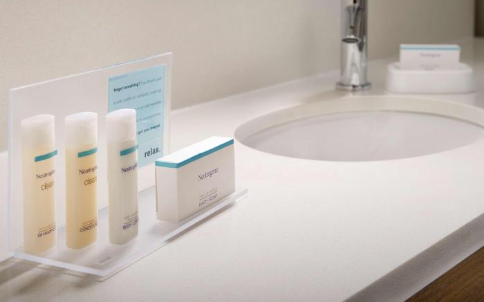 Hampton Inn & Suites by Hilton Falls Church