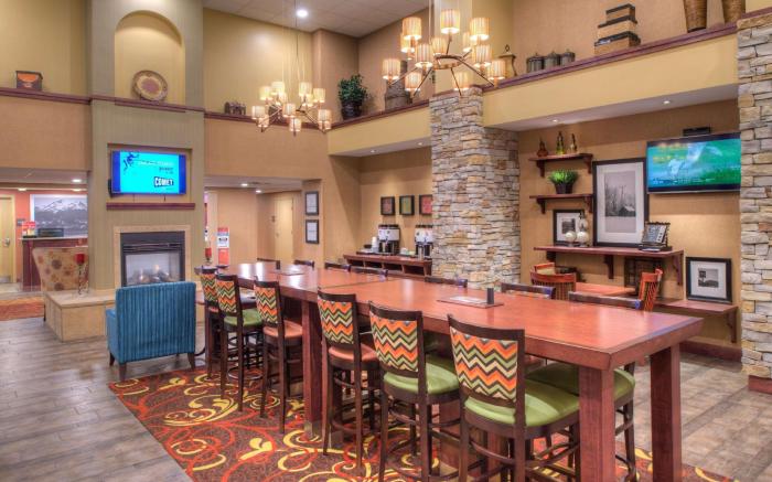 Hampton Inn and Suites Rifle