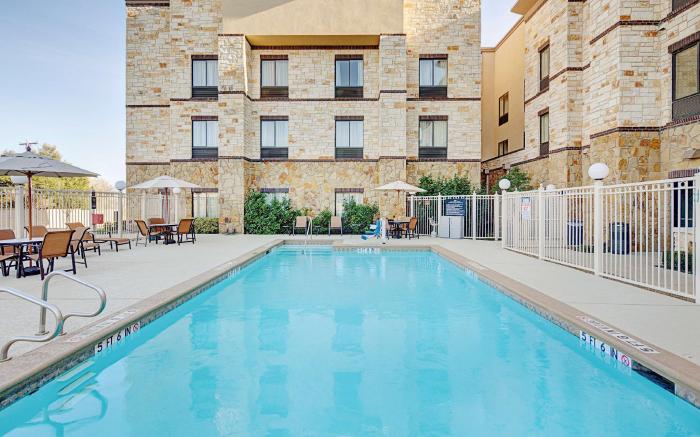 Hampton Inn & Suites Mansfield