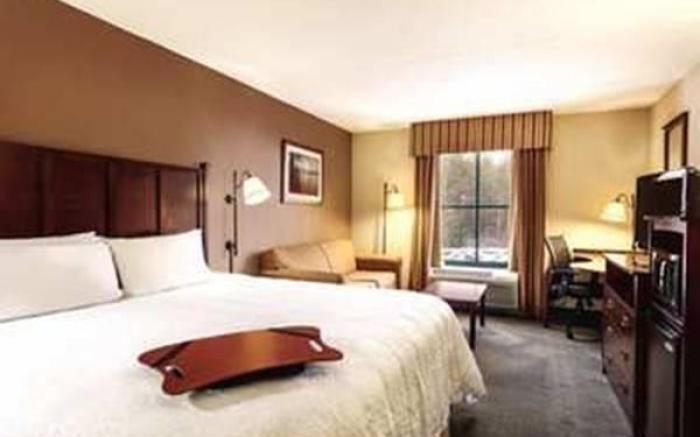 Hampton Inn and Suites Lake George