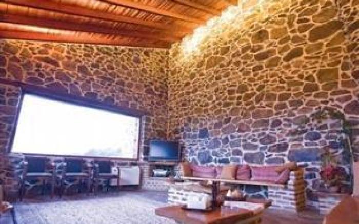 Loggas Hotel