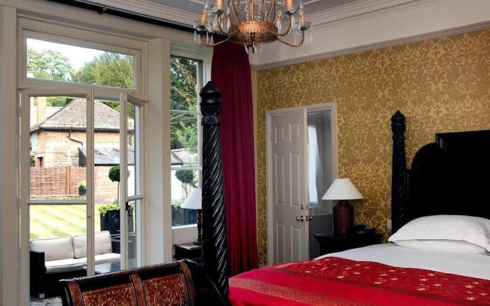 The William Cecil Hotel