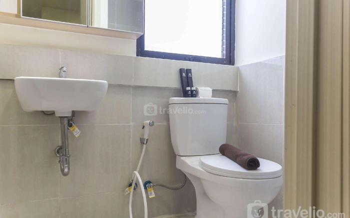 Luxurious 2BR at Meikarta Apartment By Travelio