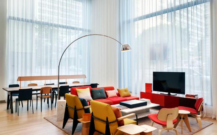 citizenM Los Angeles Downtown