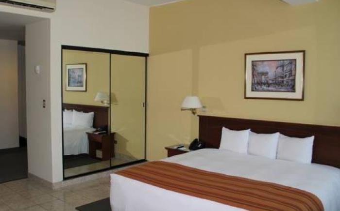 Del Prado Hotel