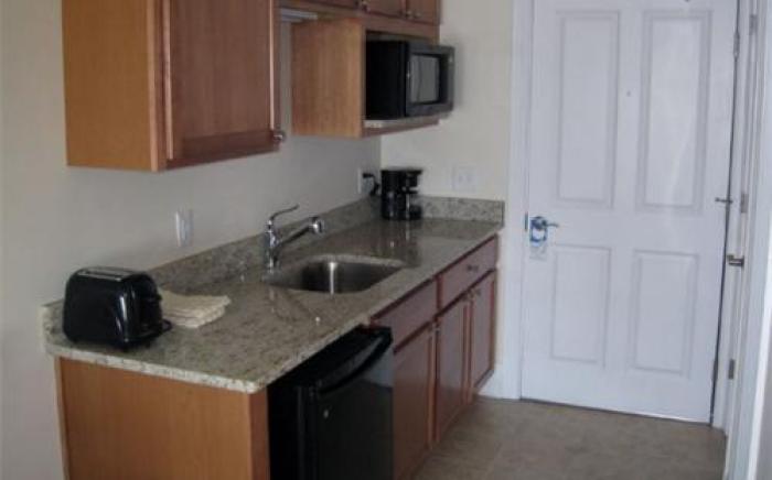 Atlantic Breeze Suites