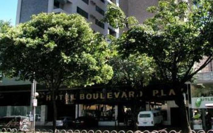Boulevard Plaza