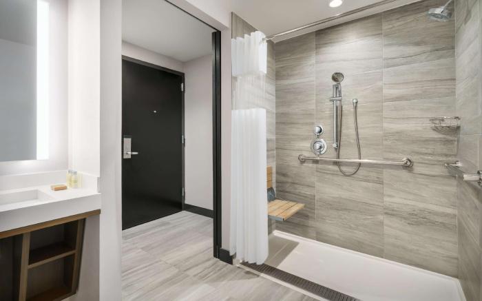 DoubleTree by Hilton New York Times Square South