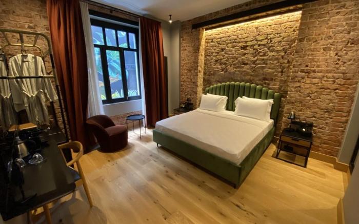 RUZ Hotels