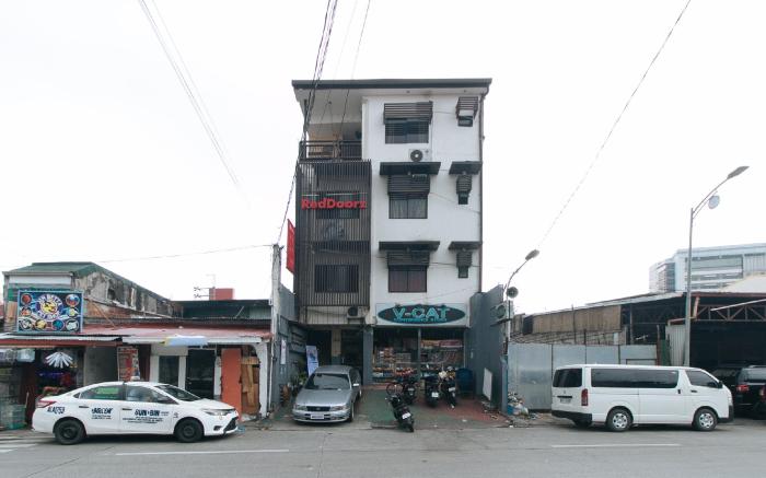 RedDoorz @ V-Cat Apartelle Sampaloc Manila