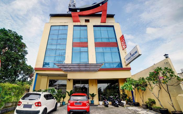 Super OYO 90565 Wesly House