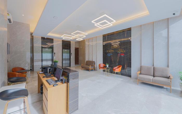 AR Suites Jewels Royale