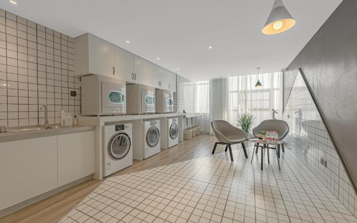 Atour Hotel Baoji Executive Center South High-Speed Railway Station