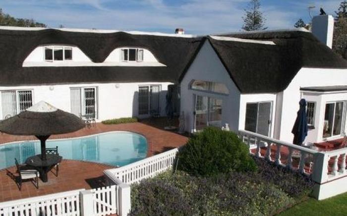 Lagoon Lodge