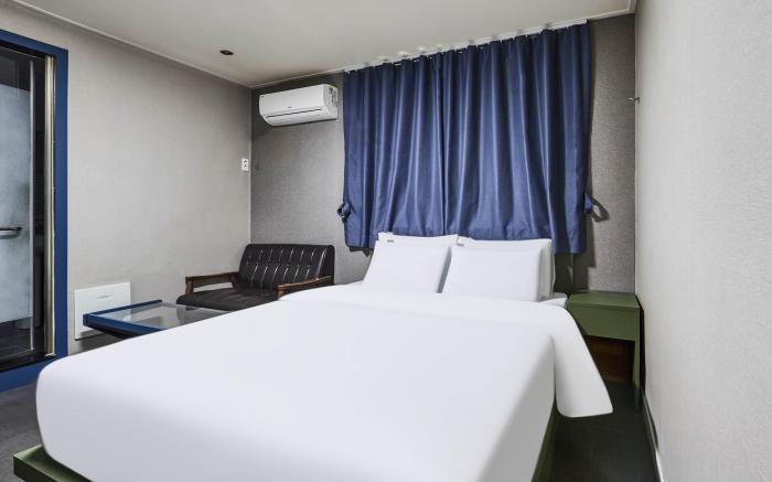 Suwon Galleria Hotel