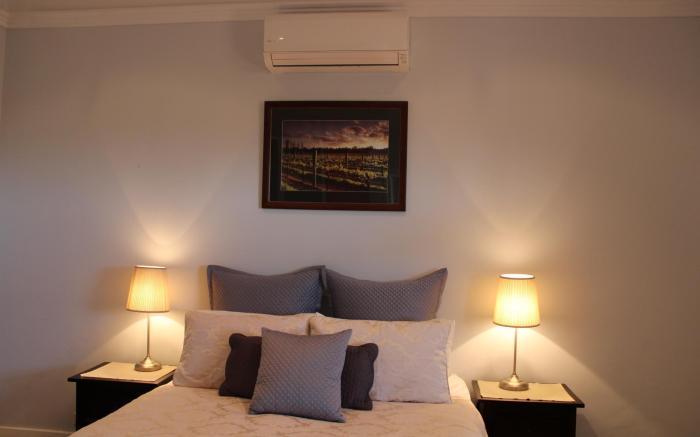 Upper Reach Spa Cottage