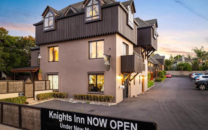 Knights Inn