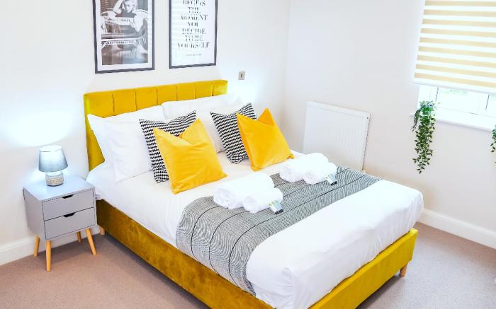 Shrewsbury apartments by BEVOLVE - Free Parking 