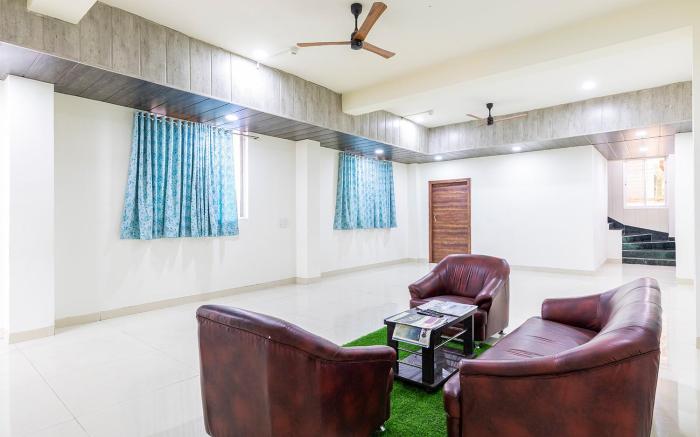 Hotel Saras Residency