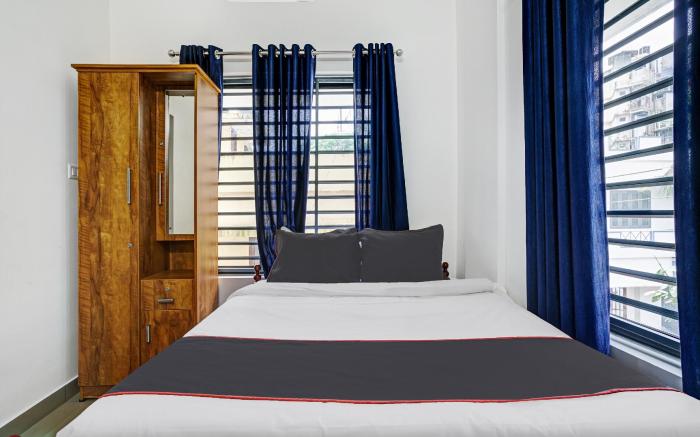 NIRUPAMA HOTEL ALUVA
