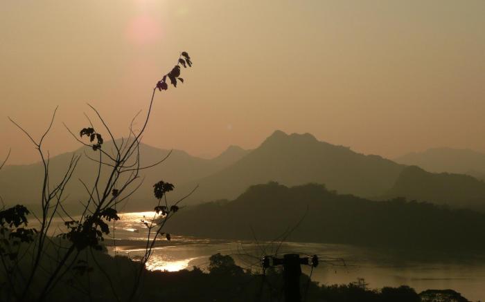 Saynamkhan River View