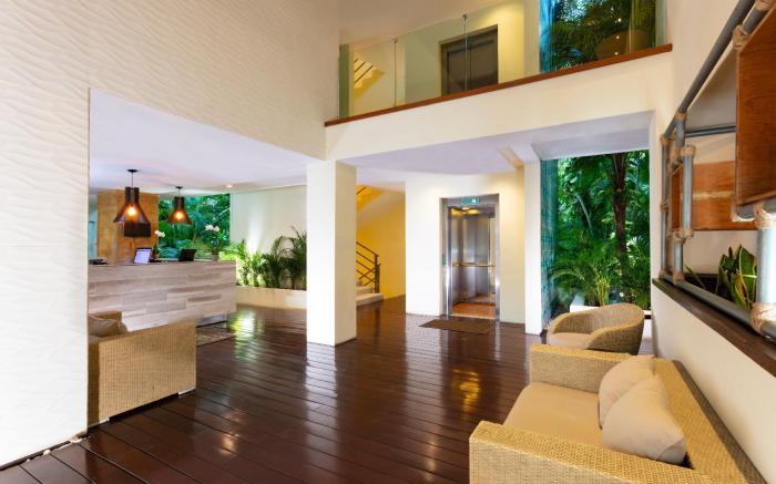 Hotel The Palm