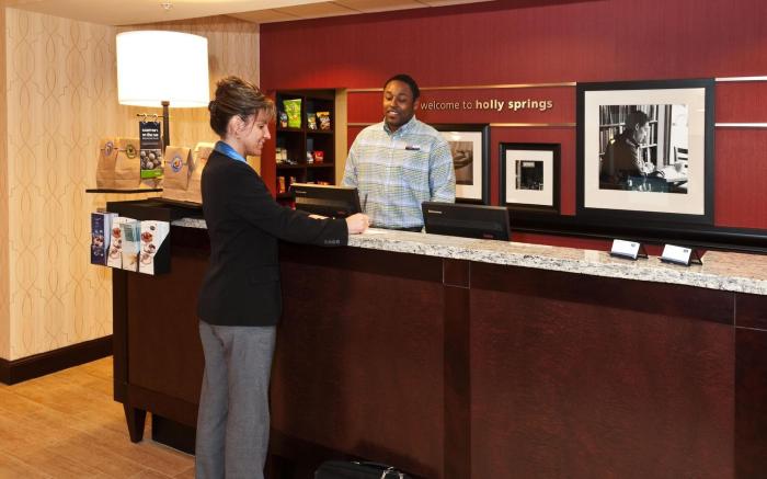 Hampton Inn & Suites Holly Springs