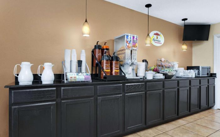 Super 8 By Wyndham Fort Worth Tx