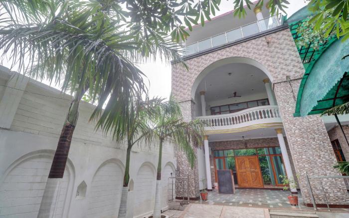 Hotel O Drive Inn 24