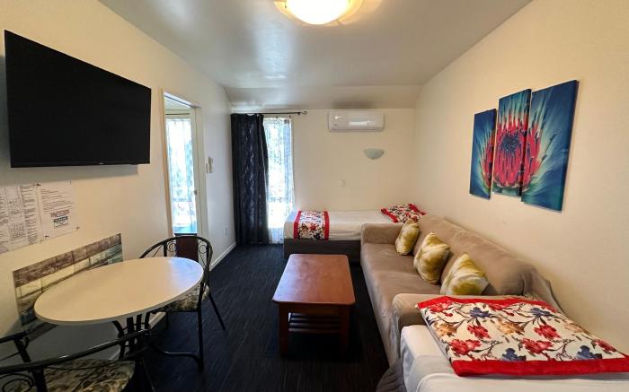 Samhil Motor Lodge