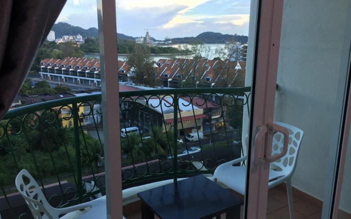 Seaview 2BR Condo at Kuah ,Family Getaway | 浪漫海景套房