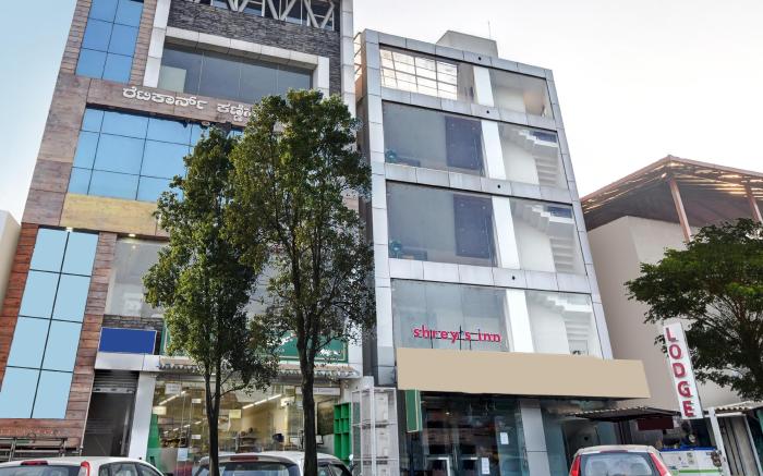 Itsy Hotels Shrey'S Inn Mallandur Road