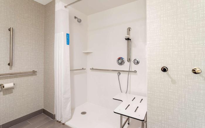 Hampton Inn & Suites Alachua I-75