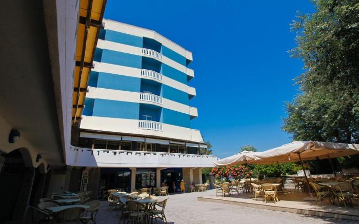 Grand Hotel Azzurra Club Lido Adriano