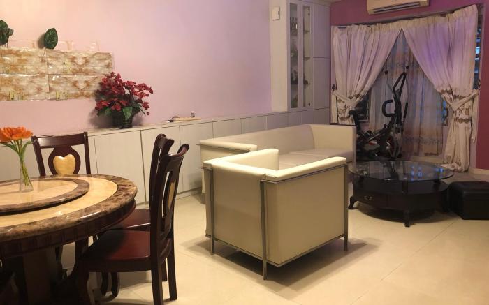 BUKIT INDAH HOMESTAY FAMILY ROOM I02 I03