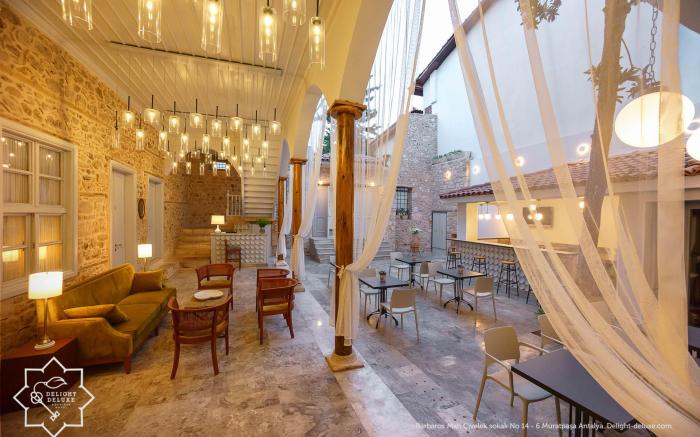 Delight Deluxe Boutique Hotel