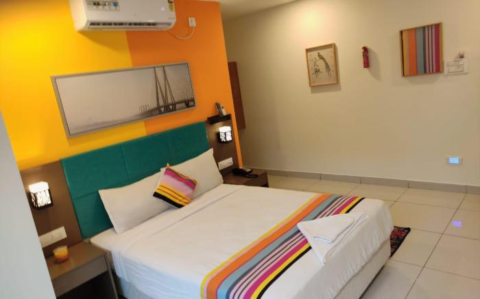 hotel white fields